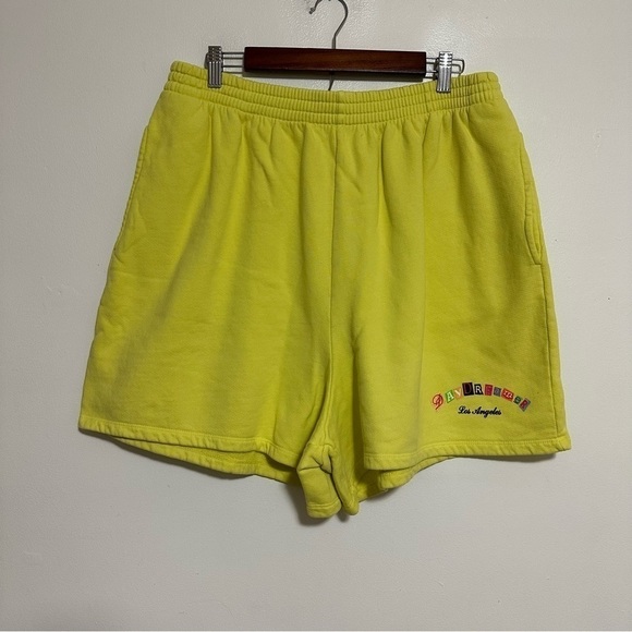 Daydreamer Ransom Note BF Sweat Shorts in Citron Yellow - Picture 4 of 9